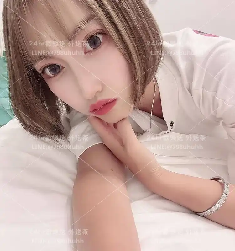 輕妍