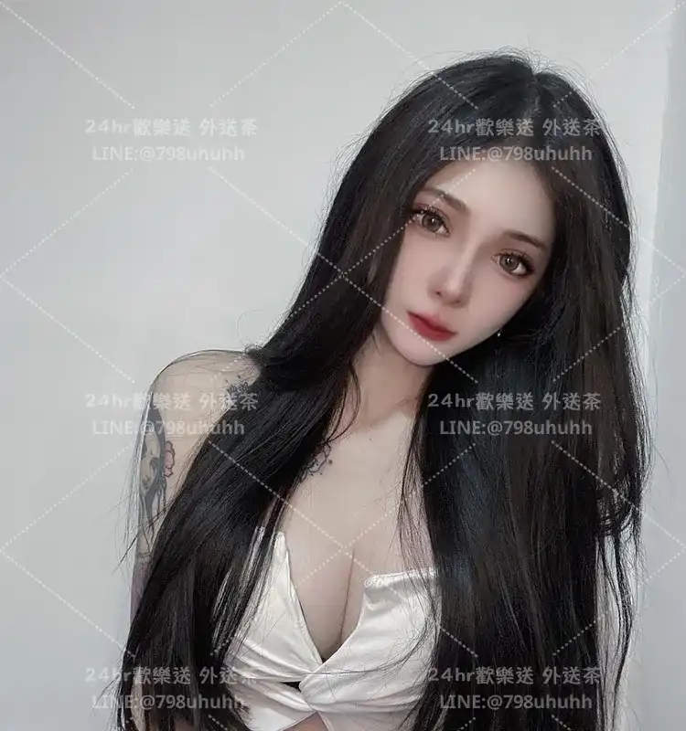 唅念