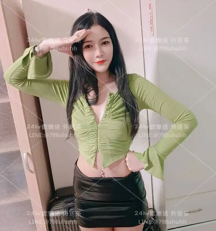 思彤